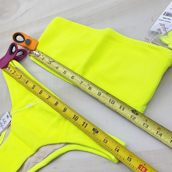 PILYQ PINEAPPLE TUBE BANDEAU NWT Bikini SET 
MED - Picture 10 of 14